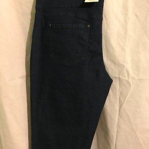 Time and Tru plus size capris xxl (size 20)